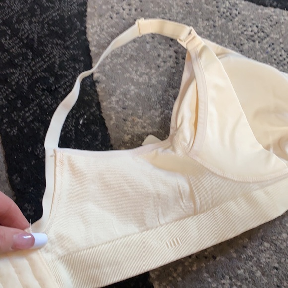 Maternity bras - Picture 7 of 9